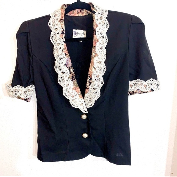 Jeffery & Dara Vintage Floral Lace Pearl Button Skirt Set - Picture 3 of 6